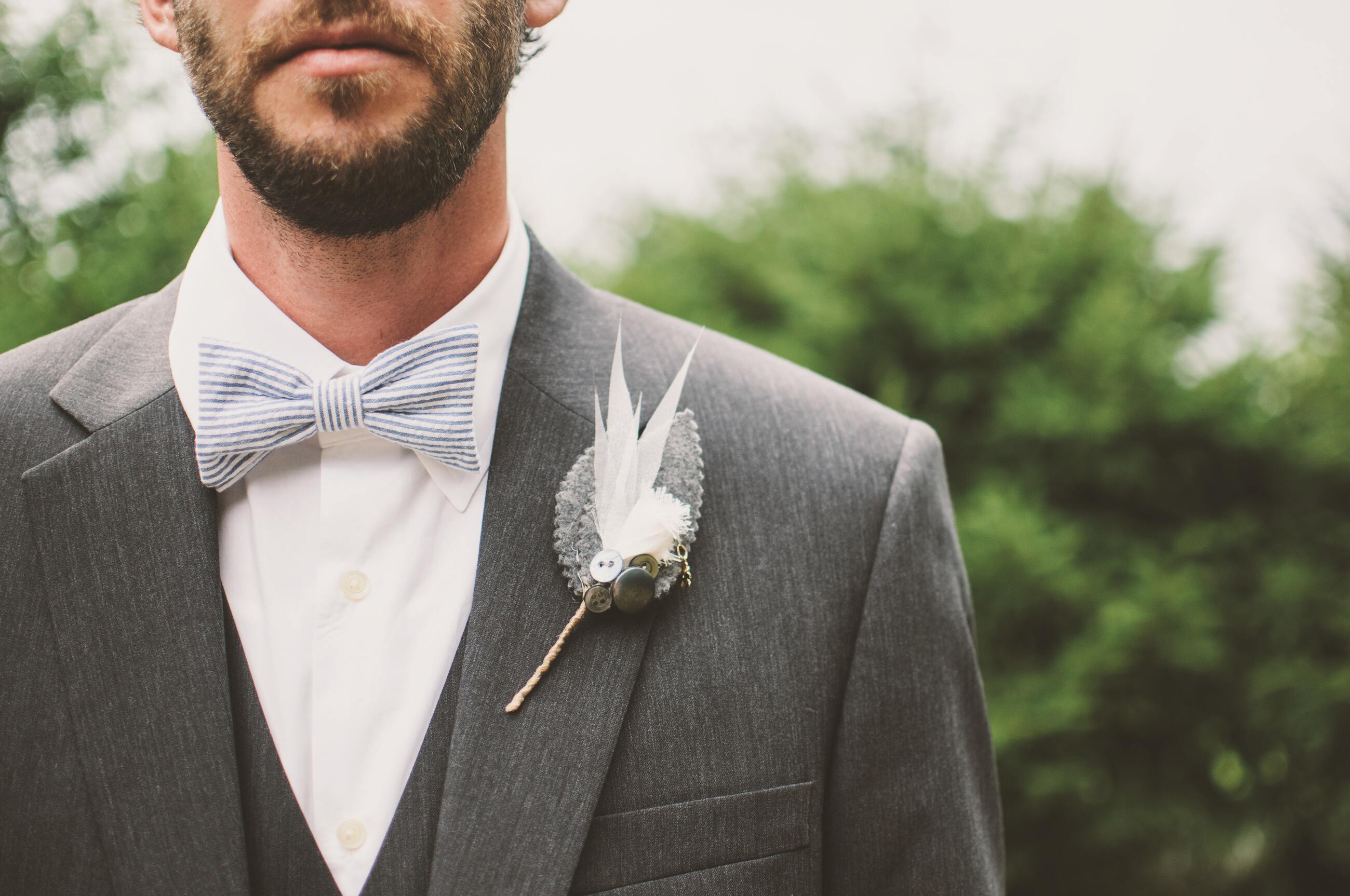 How to Self Tie a Bow Tie Image