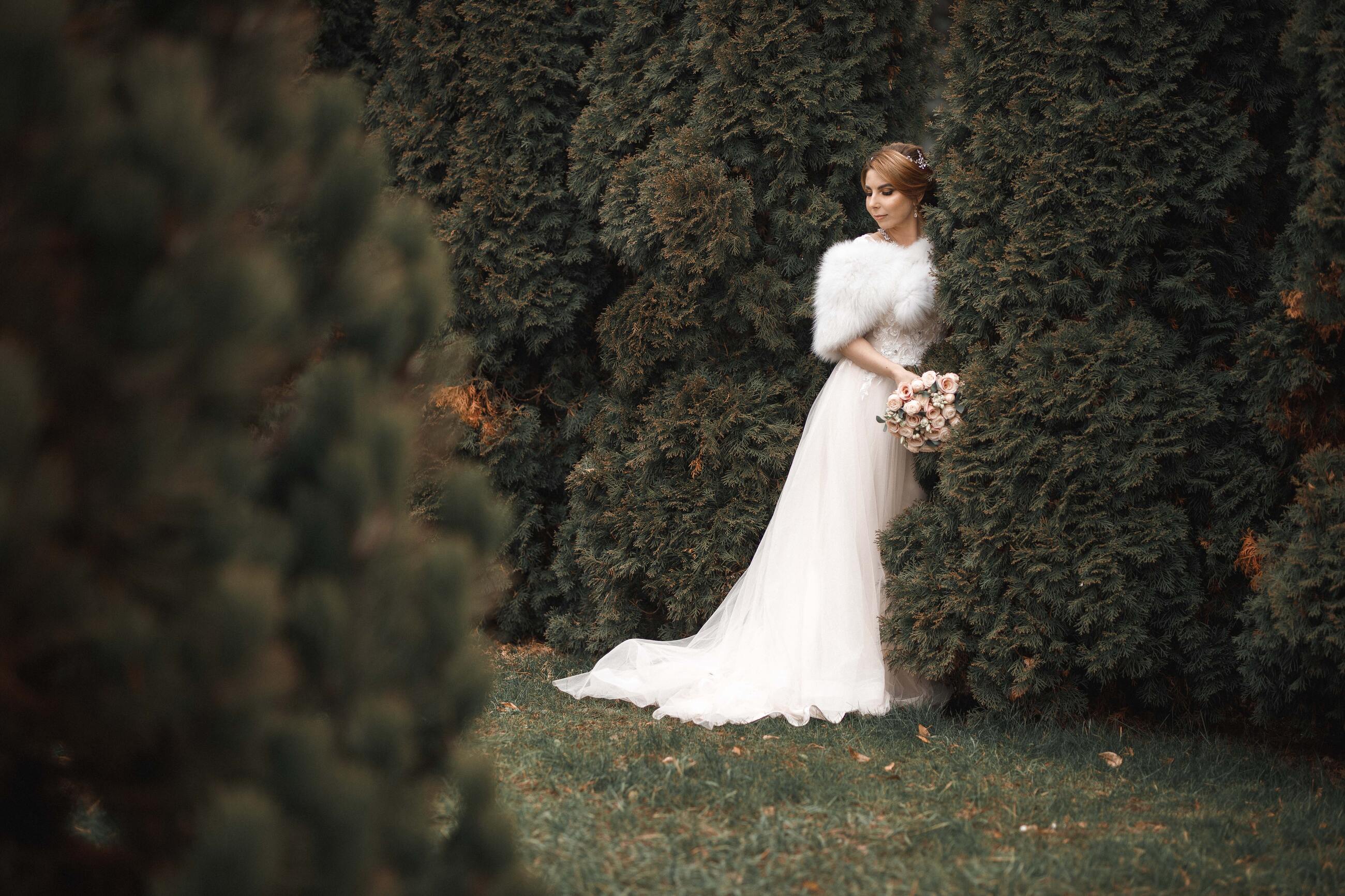 Winter Wedding Style Image