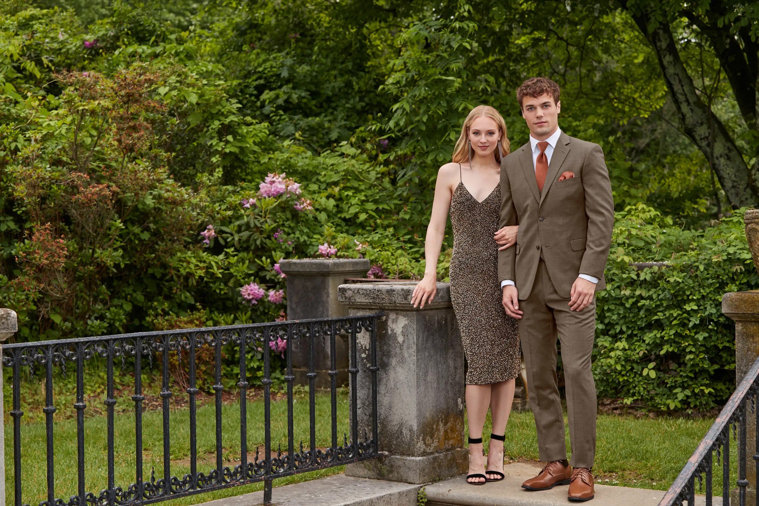 Сouple in prom attire